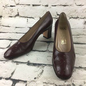 Salvatore Ferragamo Womens Sz 9.5B Brown Pumps
